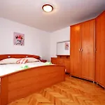 Apartament Dunatov *